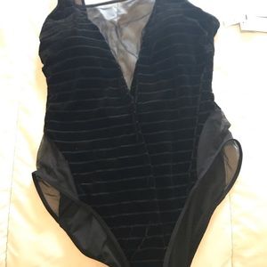 Kenneth Cole 1 piece swimsuit XL